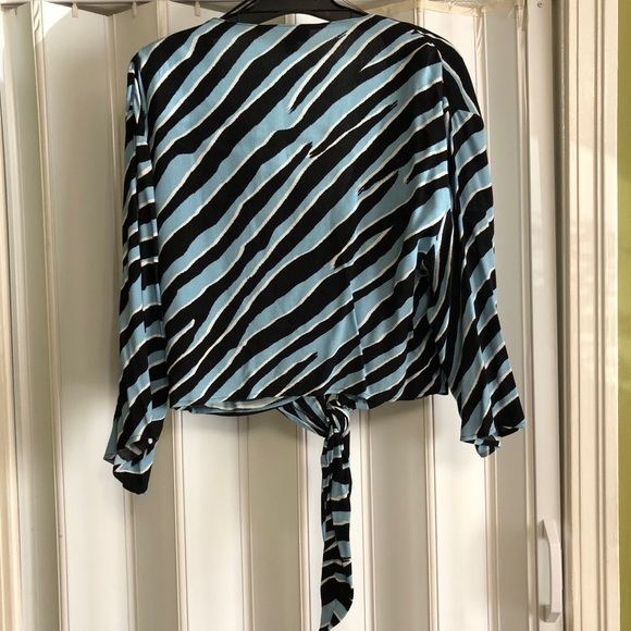NWOT Topshop Striped Blouse - Picture 4 of 7